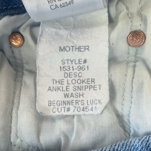 Mother The Looker Ankle Snippet Jeans in Beginner’s Luck Wash Size 29 - Picture 7 of 7